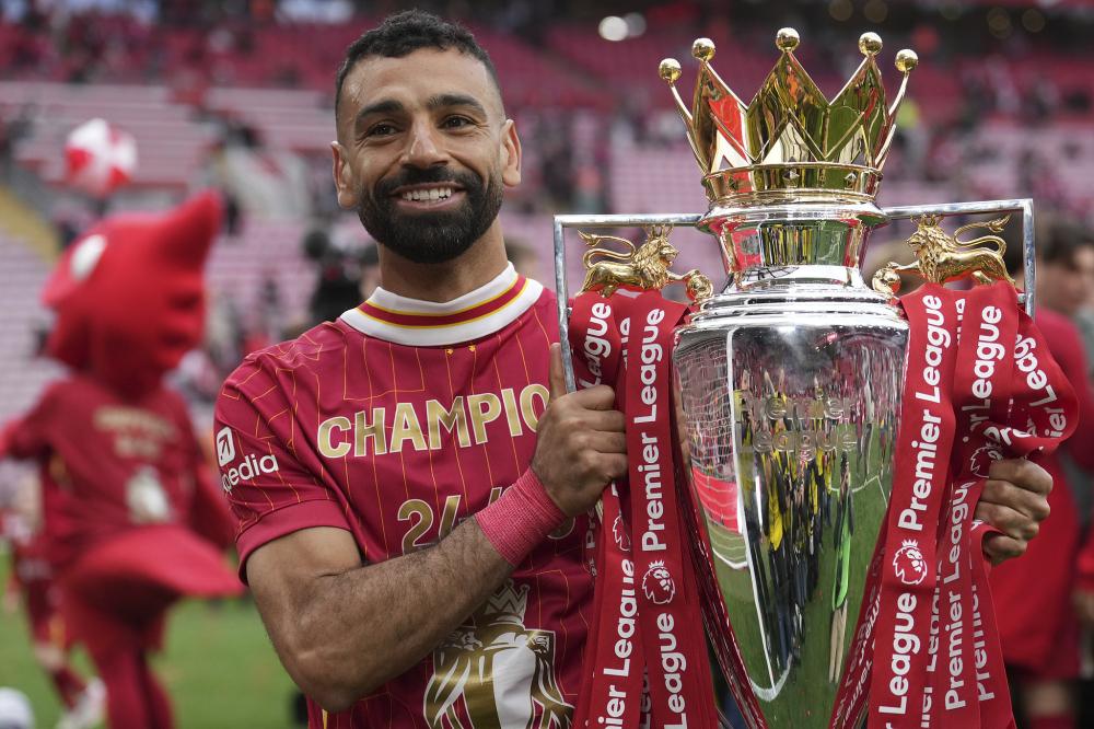 颜骏凌：夺冠的过程每年都不一样，4座中超冠军每一个都不同